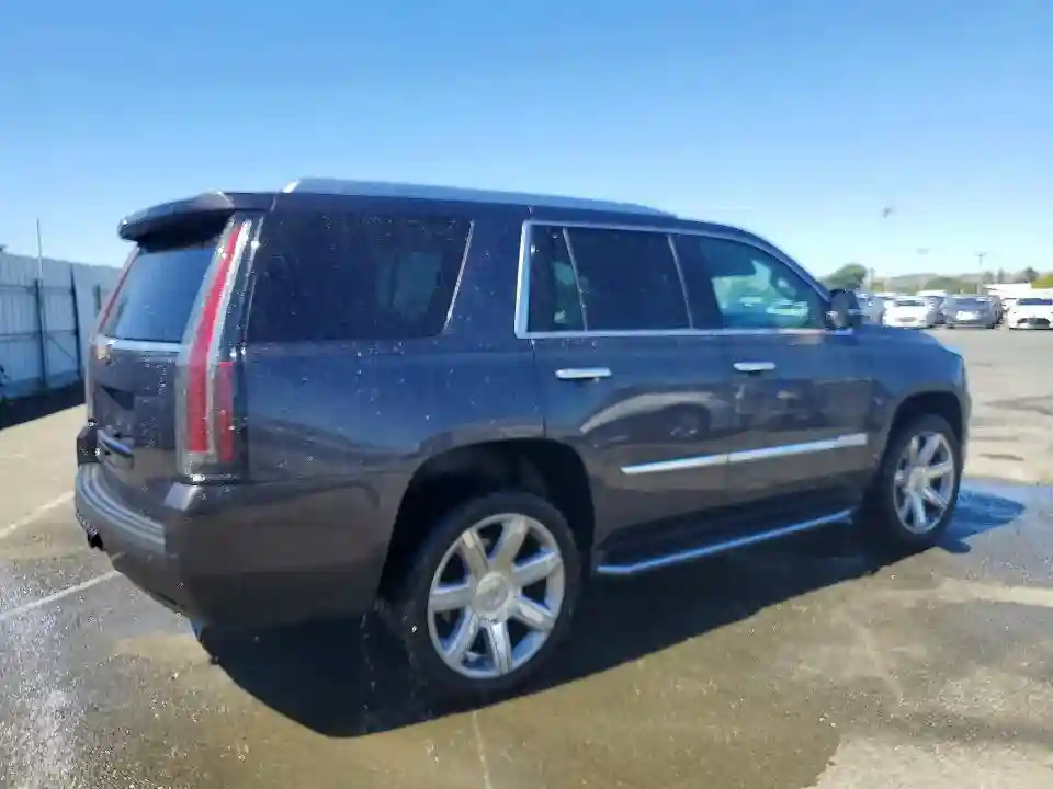 1GYS3BKJ4HR187844 2017 CADILLAC ESCALADE-2