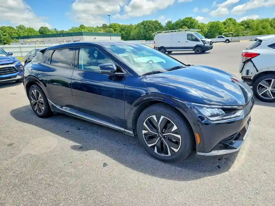 KNDC34LA1R5205388 2024 KIA ALL OTHER-3