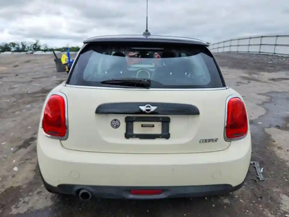 WMWXP5C5XH3C63573 2017 MINI COOPER-5
