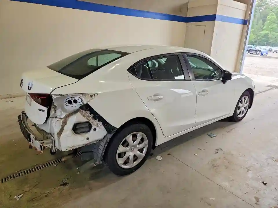 3MZBN1U71JM209198 2018 MAZDA 3-2