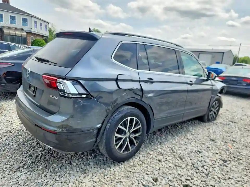 3VV2B7AX3KM077860 2019 VOLKSWAGEN TIGUAN-2