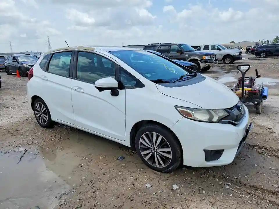3HGGK5H86FM718028 2015 HONDA FIT-3