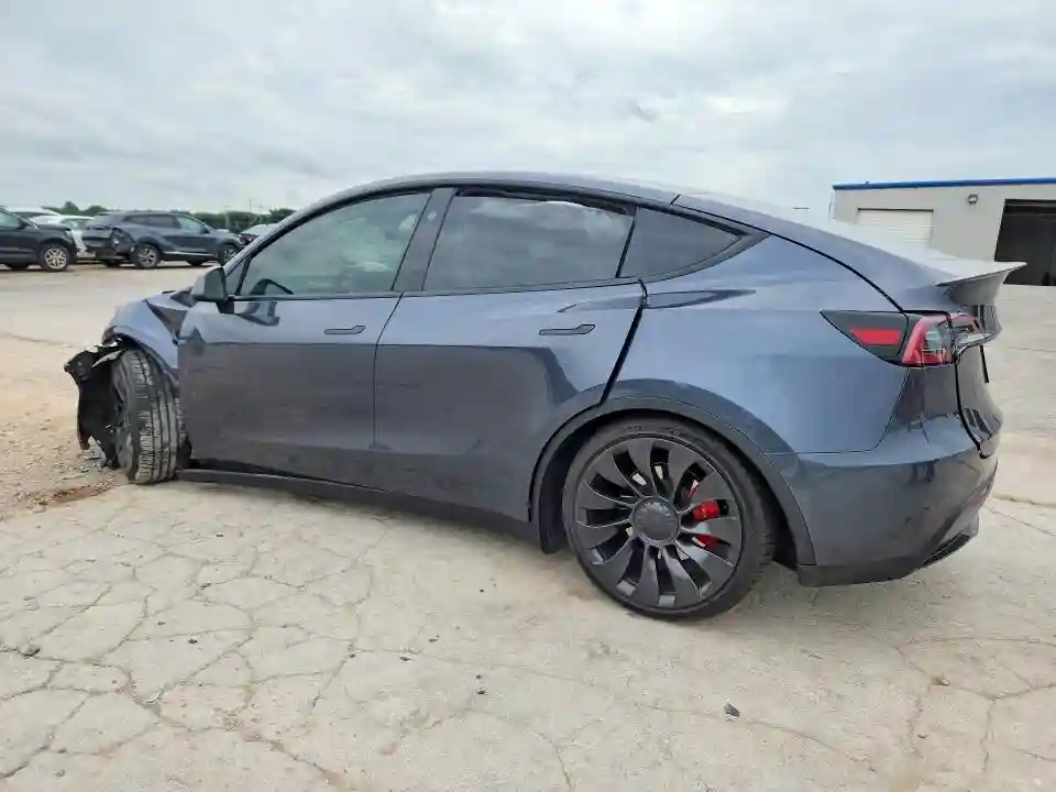 7SAYGDEF2PF813695 2023 TESLA MODEL Y-1