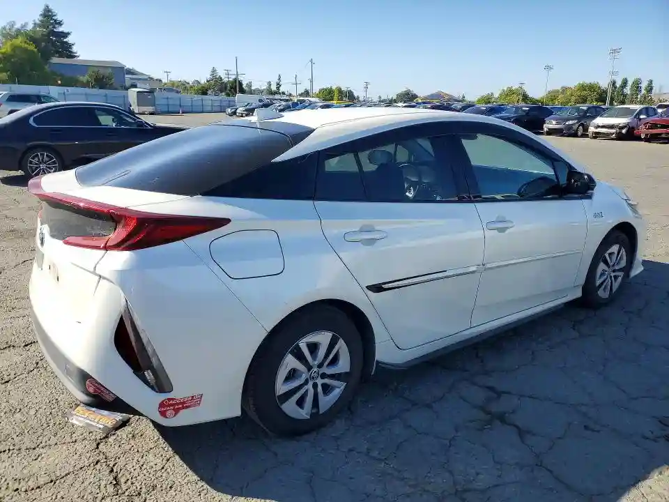 JTDKARFP9H3043910 2017 TOYOTA PRIUS-2