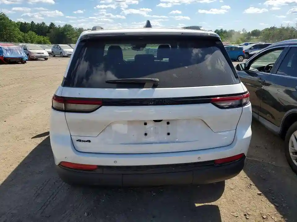 1C4RJHAG7RC701659 2024 JEEP GRAND CHEROKEE-5