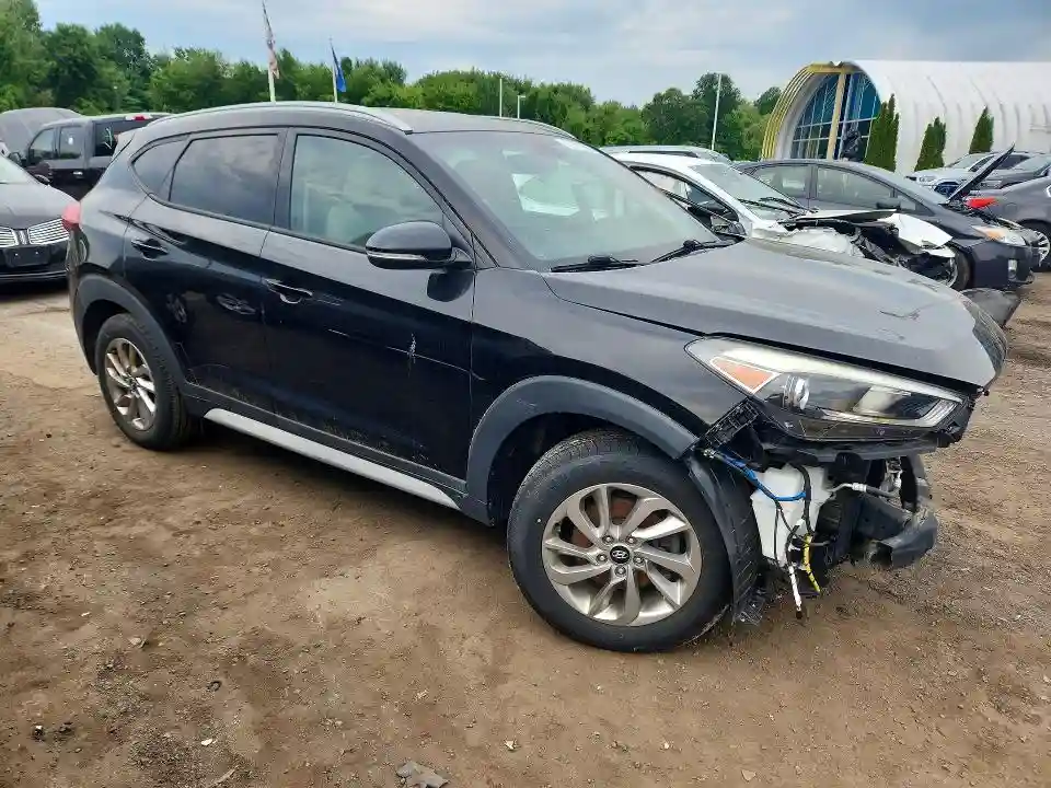 KM8J3CA46JU623370 2018 HYUNDAI TUCSON-3