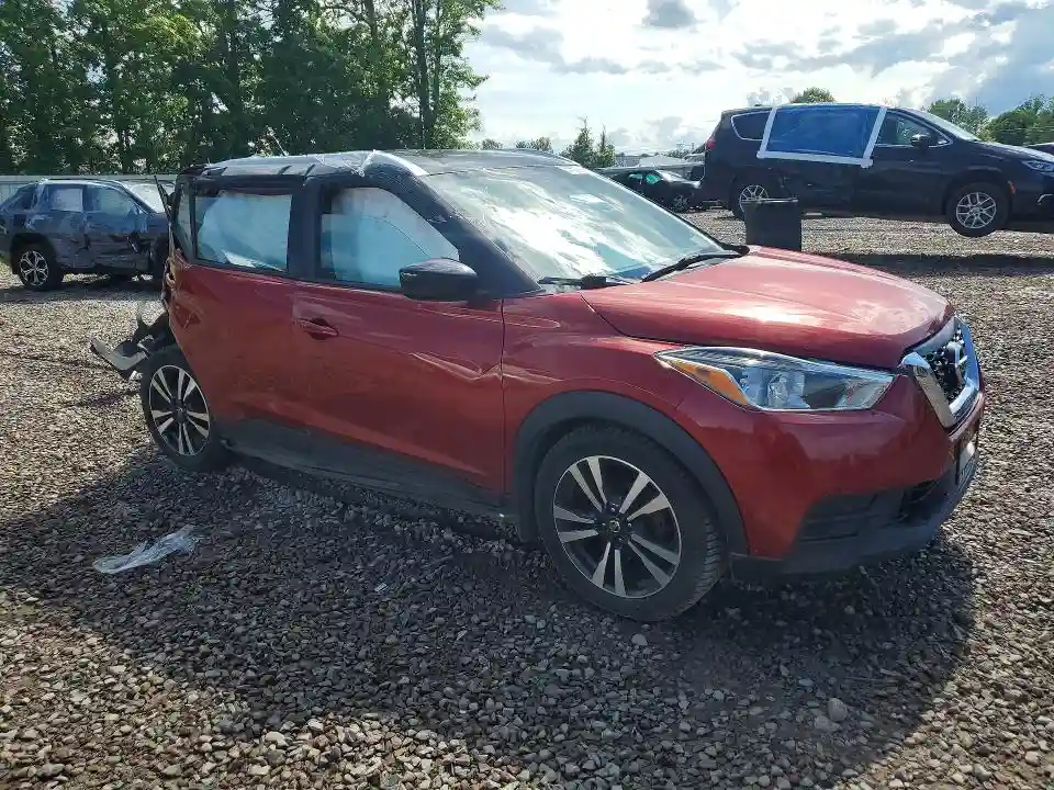3N1CP5CU4JL526126 2018 NISSAN KICKS-3