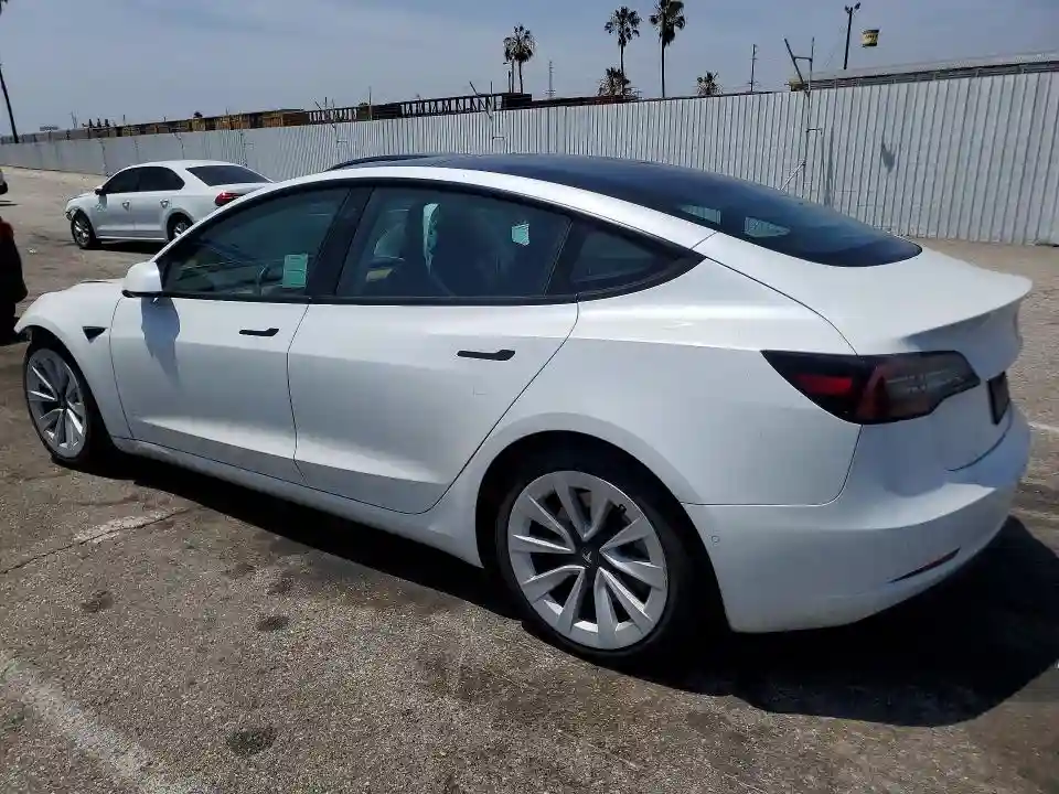 5YJ3E1EA2MF068975 2021 TESLA MODEL 3-1