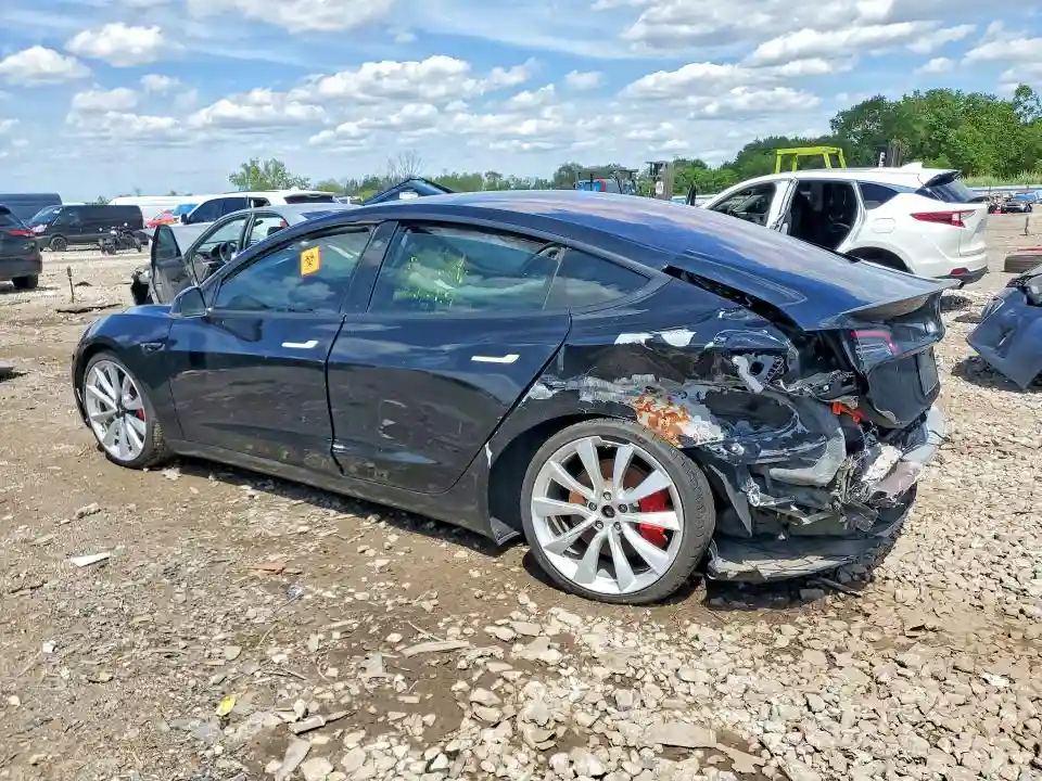 5YJ3E1EB6JF188119 2018 TESLA MODEL 3-1