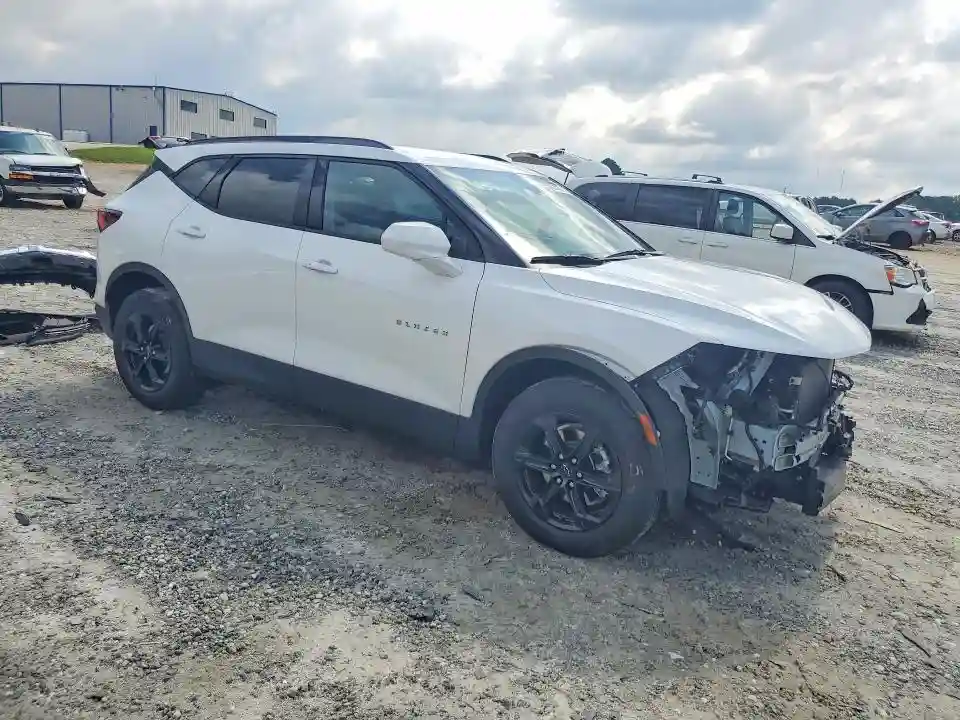 3GNKBCR48SS108685 2025 CHEVROLET BLAZER-3