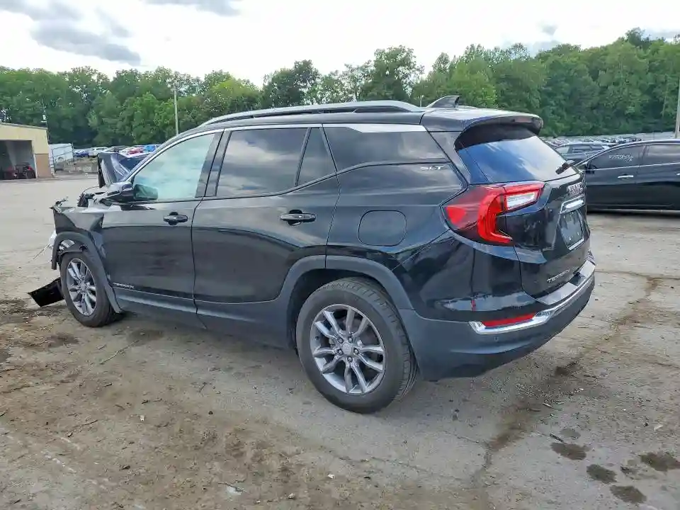 3GKALVEV8NL150739 2022 GMC TERRAIN-1