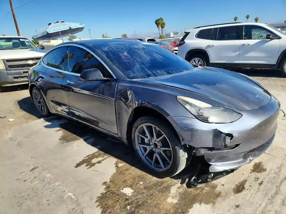 5YJ3E1EA5JF006840 2018 TESLA MODEL 3-3