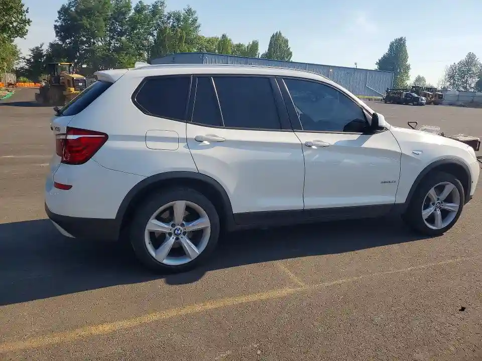 5UXWX9C56H0T08446 2017 BMW X3-2
