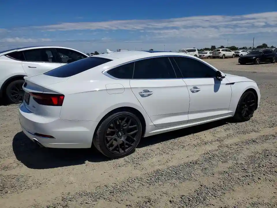 WAUANCF5XKA059139 2019 AUDI A5-2