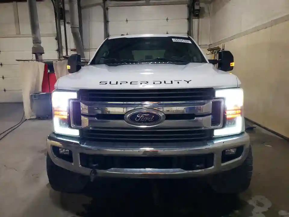 1FT8W3BT2HEE37989 2017 FORD F350-4