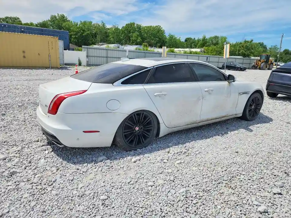 SAJWA2G72G8V96666 2016 JAGUAR XJ-2