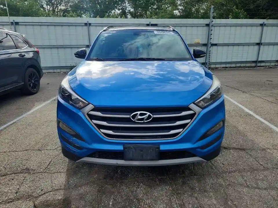 KM8J33A20HU448882 2017 HYUNDAI TUCSON NIG-4