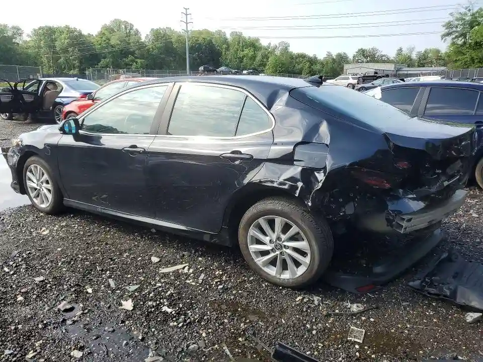 4T1C11AK3MU512216 2021 TOYOTA CAMRY-1