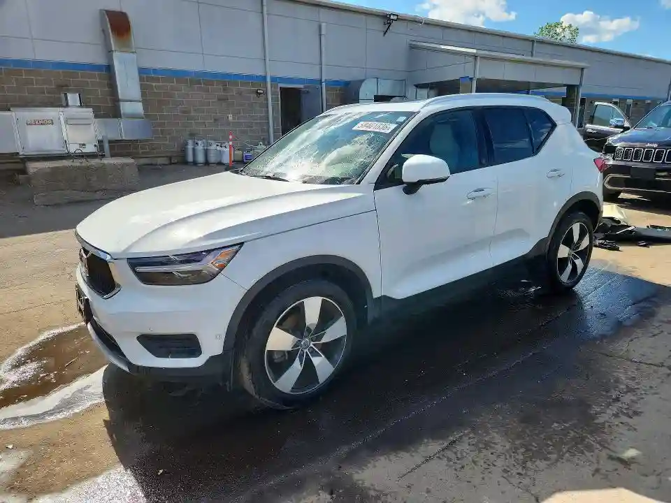 YV4162XZ3K2014319 2019 VOLVO XC40-0