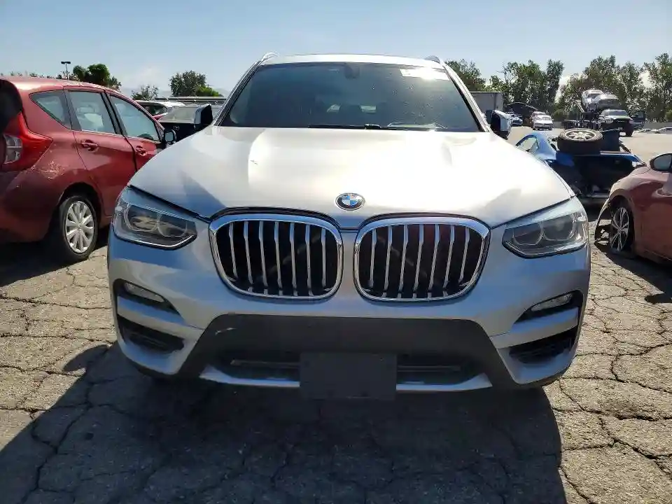 5UXTR9C57JLD64206 2018 BMW X3-4