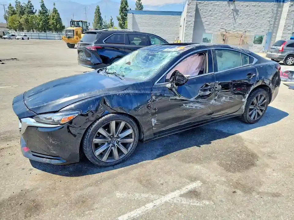 JM1GL1TY6J1329911 2018 MAZDA 6-0