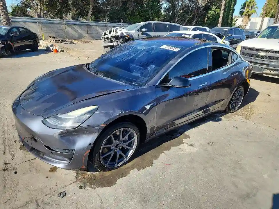 5YJ3E1EA5JF006840 2018 TESLA MODEL 3-0