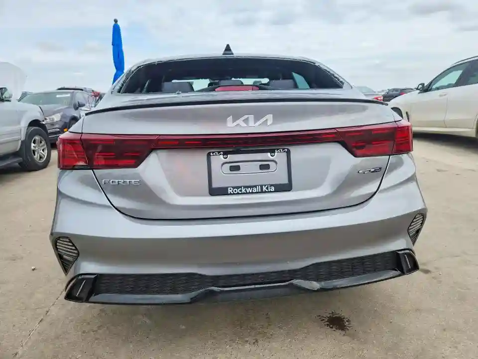 3KPF54AD4PE581170 2023 KIA FORTE-5