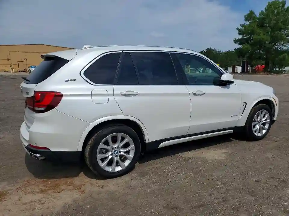 5UXKT0C56J0V98425 2018 BMW X5-2
