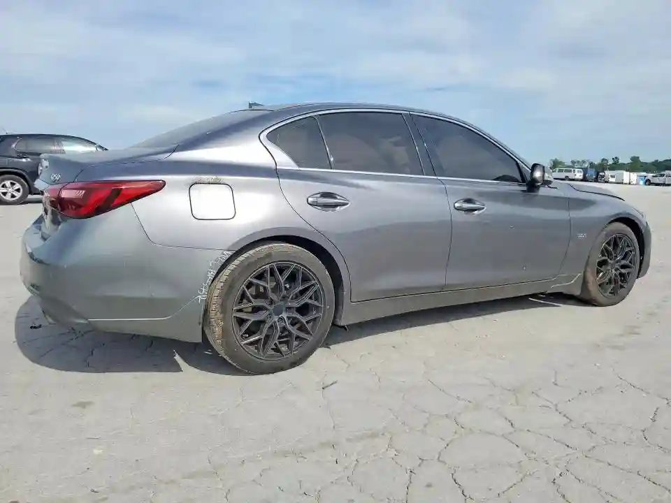JN1EV7ARXJM444707 2018 INFINITI Q50-2