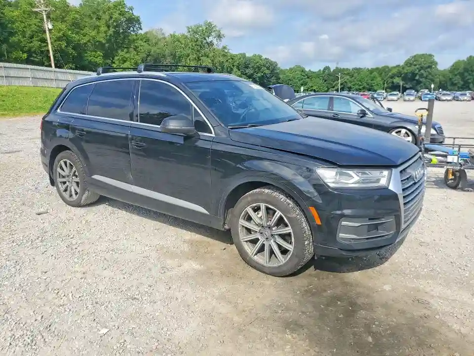 WA1LAAF78JD011742 2018 AUDI Q7-3