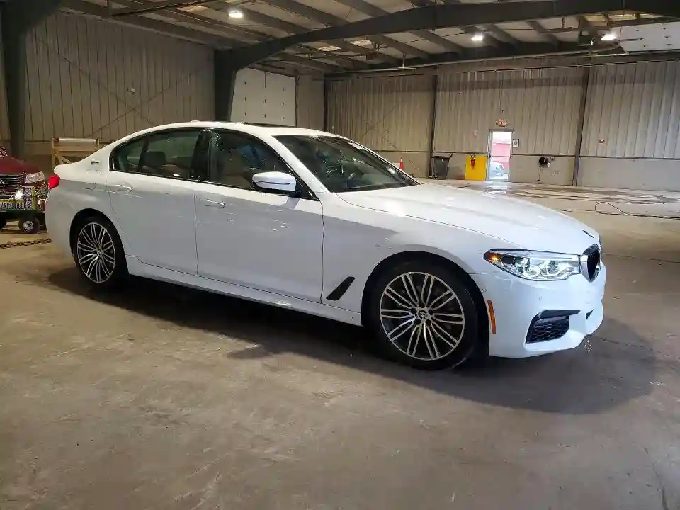 WBAJB1C5XKB376057 2019 BMW 5 SERIES-3