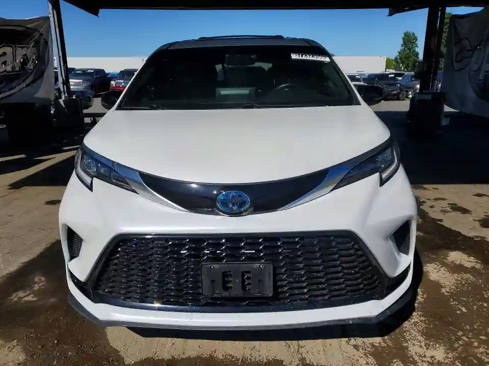 5TDCRKEC3PS146921 2023 TOYOTA SIENNA-4