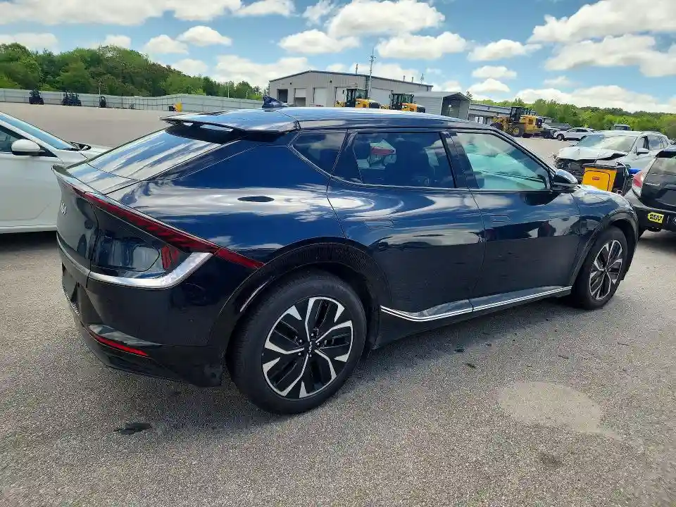 KNDC34LA1R5205388 2024 KIA ALL OTHER-2