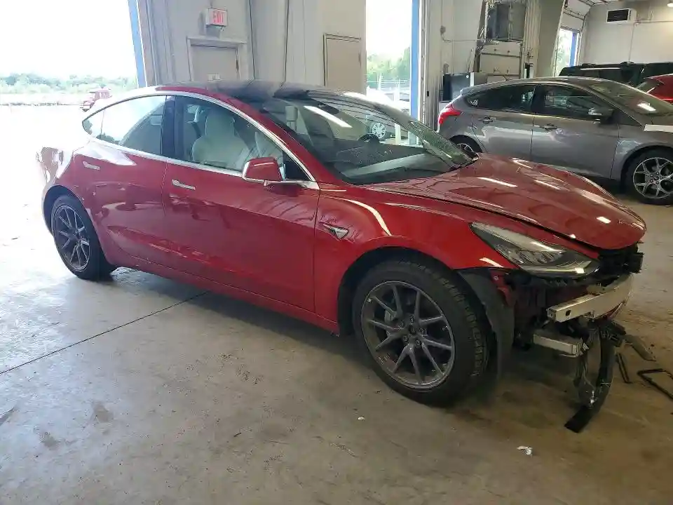 5YJ3E1EB3JF075101 2018 TESLA MODEL 3-3