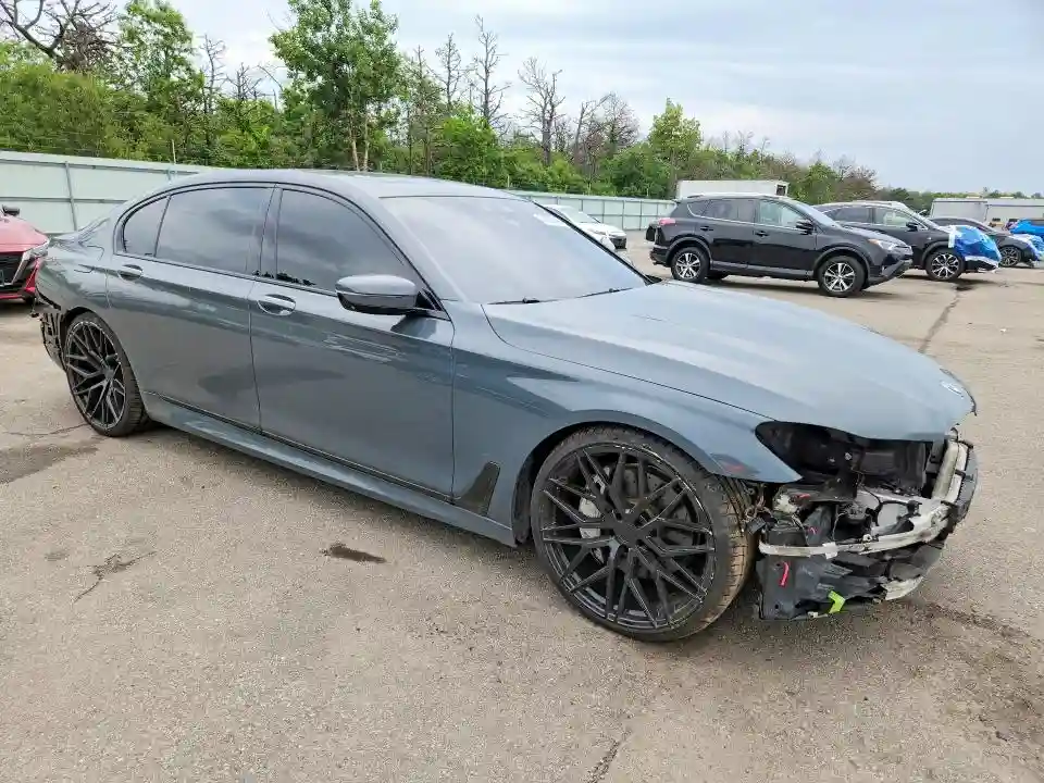 WBA7F2C58JB238911 2018 BMW 7 SERIES-3