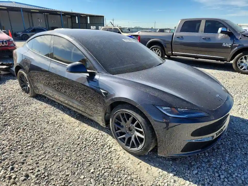 5YJ3E1EB3SF051219 2025 TESLA MODEL 3-3