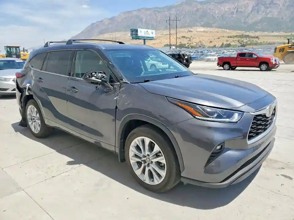 5TDDZRBH2MS526826 2021 TOYOTA HIGHLANDER-3