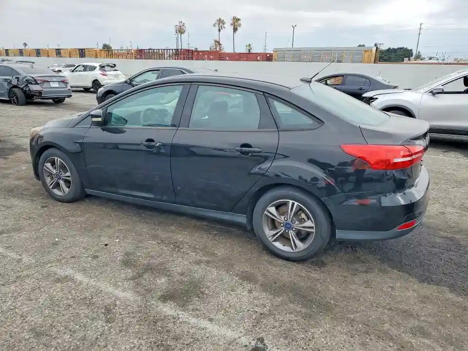 1FADP3FE9HL314439 2017 FORD FOCUS-1