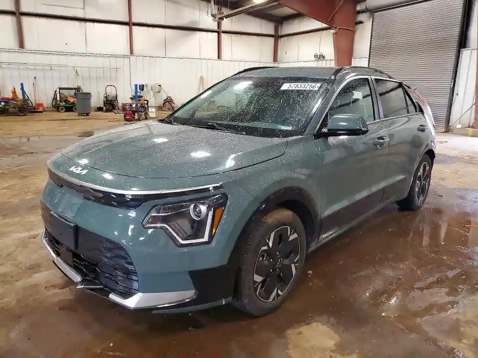 KNDCR3L16P5050021 2023 KIA NIRO-0