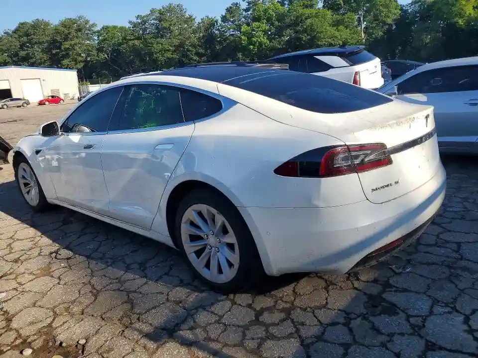 5YJSA1E23JF243911 2018 TESLA MODEL S-1