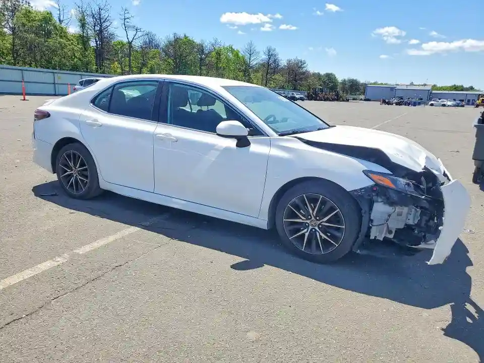4T1G11AK0MU551556 2021 TOYOTA CAMRY-3