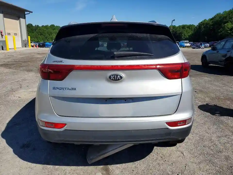 KNDPMCAC1J7418234 2018 KIA SPORTAGE-5