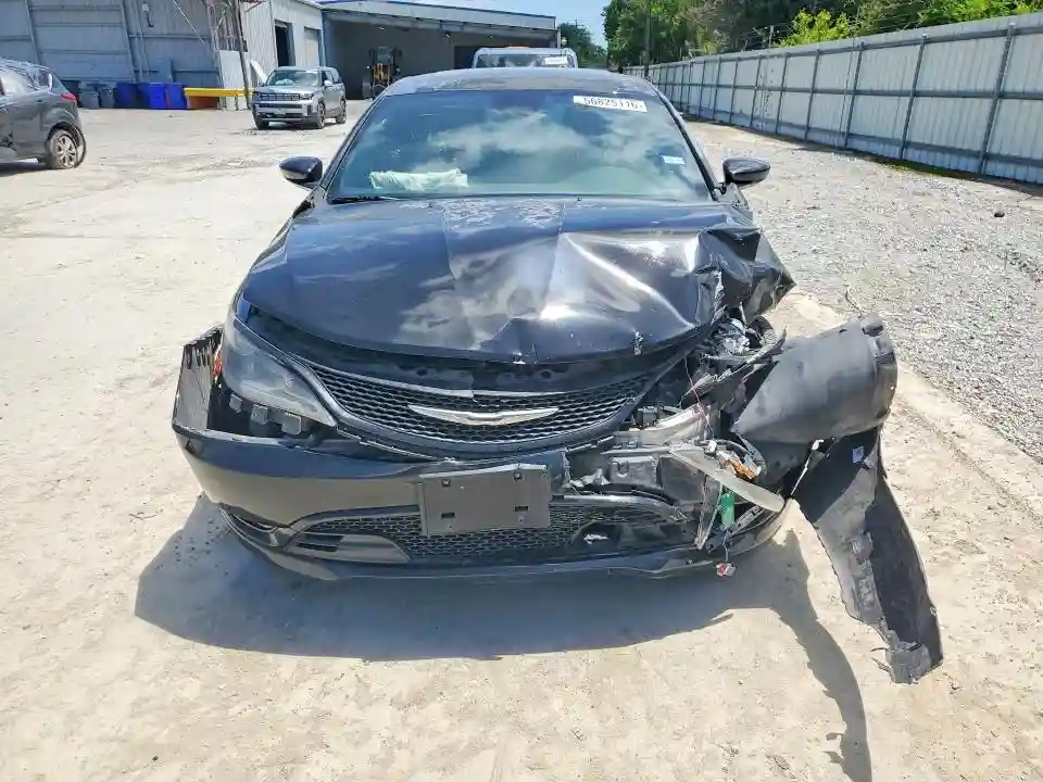 1C3CCCBG1FN532728 2015 CHRYSLER 200-4