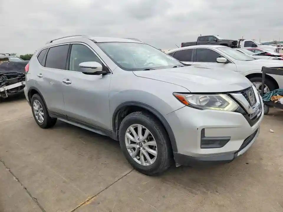 JN8AT2MT9HW153419 2017 NISSAN ROGUE-3