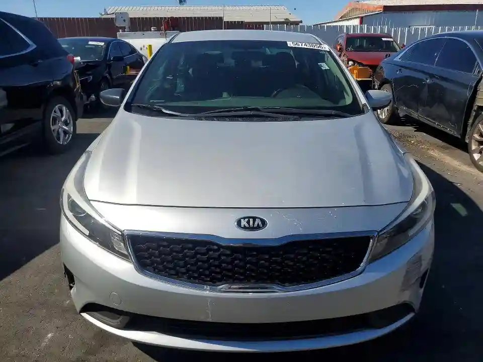 3KPFL4A76HE117007 2017 KIA FORTE-4