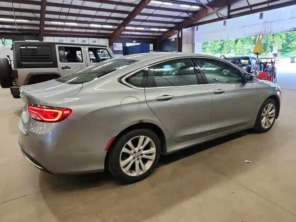 1C3CCCAB5FN640730 2015 CHRYSLER 200-2