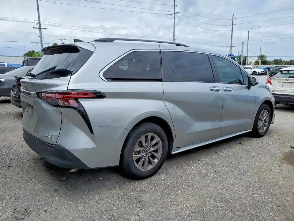 5TDYRKEC8MS055368 2021 TOYOTA SIENNA-2