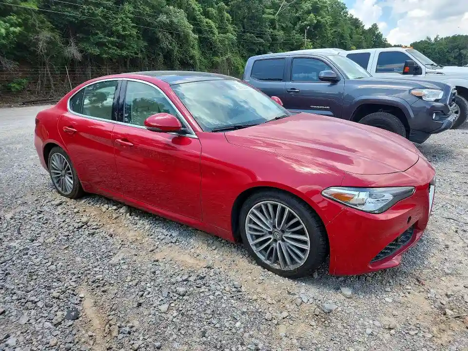 ZARFAECN8H7549319 2017 ALFA ROMEO GIULIA-3