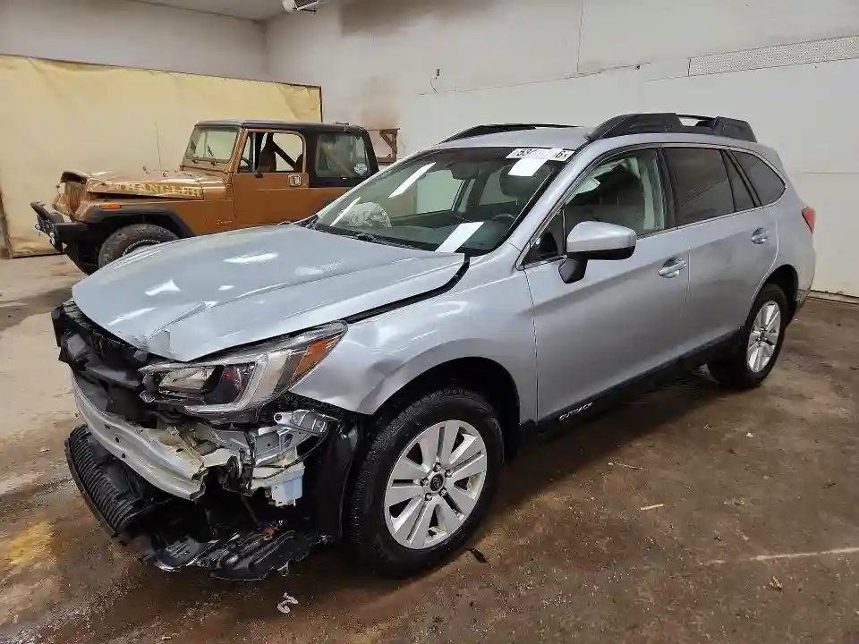 4S4BSACC1J3361327 2018 SUBARU OUTBACK-0
