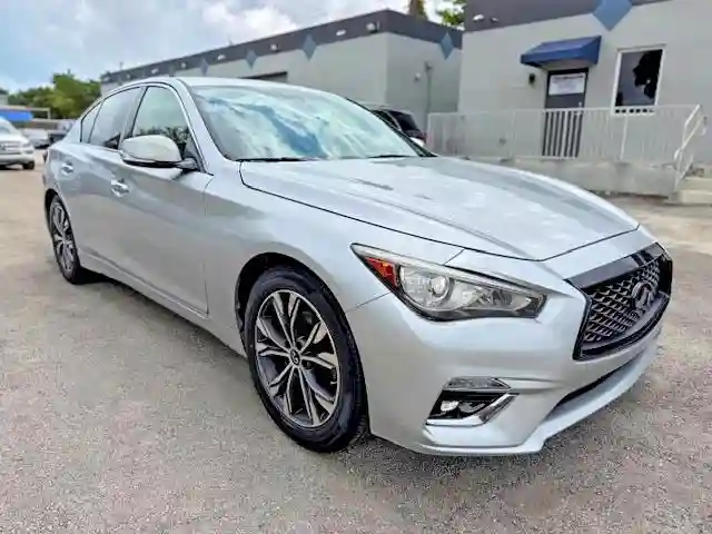 JN1CV7APXJM240091 2018 INFINITI Q50-3